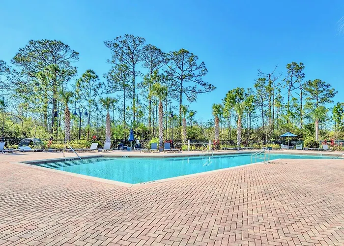 3Br Condo - Near Disney Balcony Pool Hot Tub